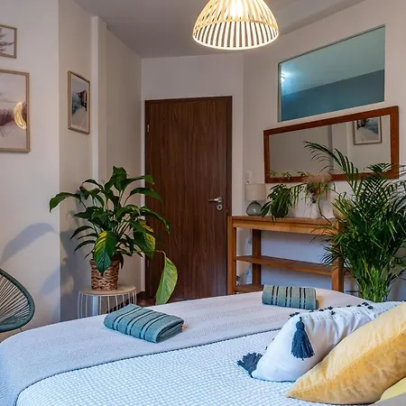 Standing Piscine Interieur Privatisee .