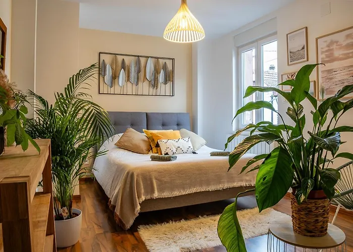 Apartment Standing Piscine Interieur Privatisee . *