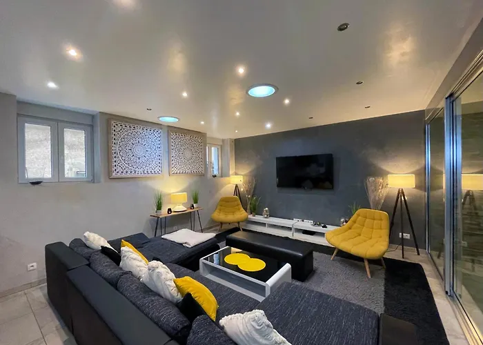 Standing Piscine Interieur Privatisee . * Mutzig